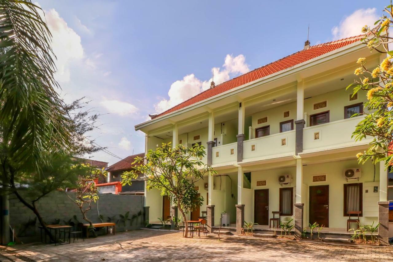 Oyo 1445 Jimbaran 12 Residence Exterior photo